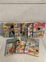Lot of 8 Archie Comics, Betty and Veronica