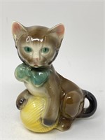 Vintage Ceramic Cat w/ Yarn Planter