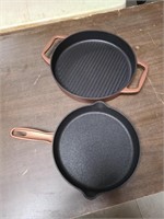 2 pc cast iron set