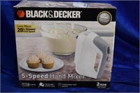 Black + Decker 5 Speed Hand Mixer New in Box