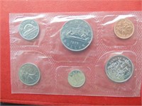 1975 MINT COIN SET