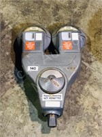 Dual head parking meter - no stand