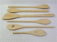 6 Wooden Spoons Including Pampered Chef