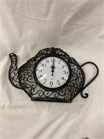 Decorative wall teapot with Quartz  clock. 15