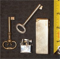 Lot Colibri & Japan lighters + (2) skeleton keys