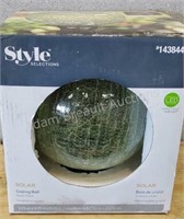 Style Selections LED solar gazing ball, green