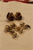 VINTAGE PEARL LOT  CLIPON EARRINGS