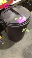Rubbermaid rough neck trash can