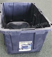 Commander XXL 27 gallon tote, lid is missing,