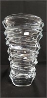Glass tornado vase