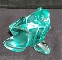 Glass frog paperweight approx 3"x3"x2.5"