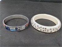 Pair of bracelets