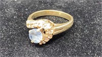 14kt gold ring w/stones 4.8grams approx size 7