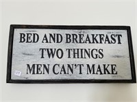 2 WALL PLAQUES