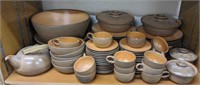 Large set of Heath Pottery dinnerware, plates,