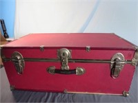 *Seward Red Trunk - Made of Wood and Metal