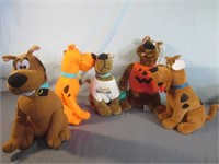 (5) Stuffed Scooby Doos-. Clean and in Great Shape