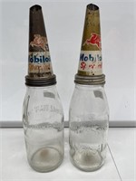 Mobiloil Quart Oil Bottle and Quart Bottle with 2
