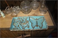 1 large and 4 small butterfly dishes