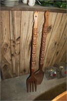 large wooden fork and spoon
