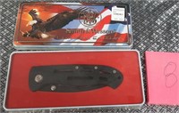 63 - SMITH & WESSON BOXED POCKET KNIFE (8)