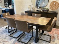 DINING TABLE W/ CHAIRS