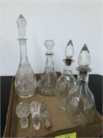 TRAY: CRYSTAL AND GLASS DECANTERS