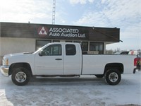 2008 CHEVY SILVERADO LT EXT CAB 4X4 DIESEL