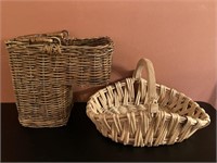 (2) baskets