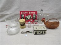 KITCHEN COLLECTIBLES LOT: