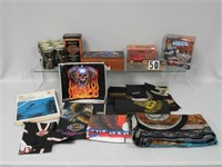 HARLEY DAVIDSON 21 PIECE COLLECTIBLES LOT: