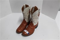 Ferinni Leather Boots.  Est Size 10