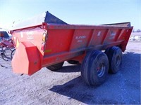 12 Kuhn Knight 8118 Side Slinger spreader