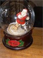 Coca-Cola snow globe