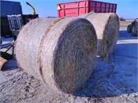 2 round bales of hay