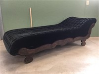 Victorian fainting couch w/black velvet