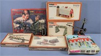Tyco Layout Kits, Lionel Sign, etc.