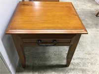 ONE DRAWER WOODEN ACCENT TABLE