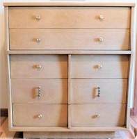 Kent-Coffey The Challenger Mahogany Dresser