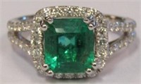 Emerald & Diamond Ring 18K White Gold
