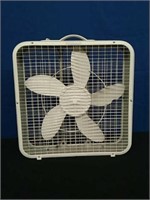 Lakewood Box Fan - works