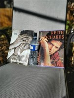 2 gros livres de Keith Richards
