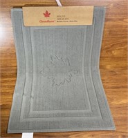 20" x 30" Maple Leaf Bath Mat
