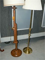 ADJUSTABLE HEIGHT WOODEN FLOOR LAMP, BRASS FLOOR