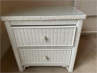 White wicker side table with glass top - Lexington