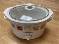 Medium size slow cooker - white