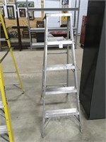 5ft Aluminum Ladder