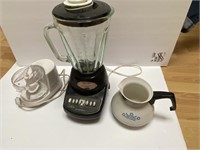 Glass jar blender and small electric chopper and