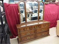 Retro 7 drawer dresser with mirror