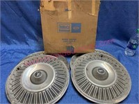 (4) 1960s Ford Falcon 13in hubcaps w/ box
